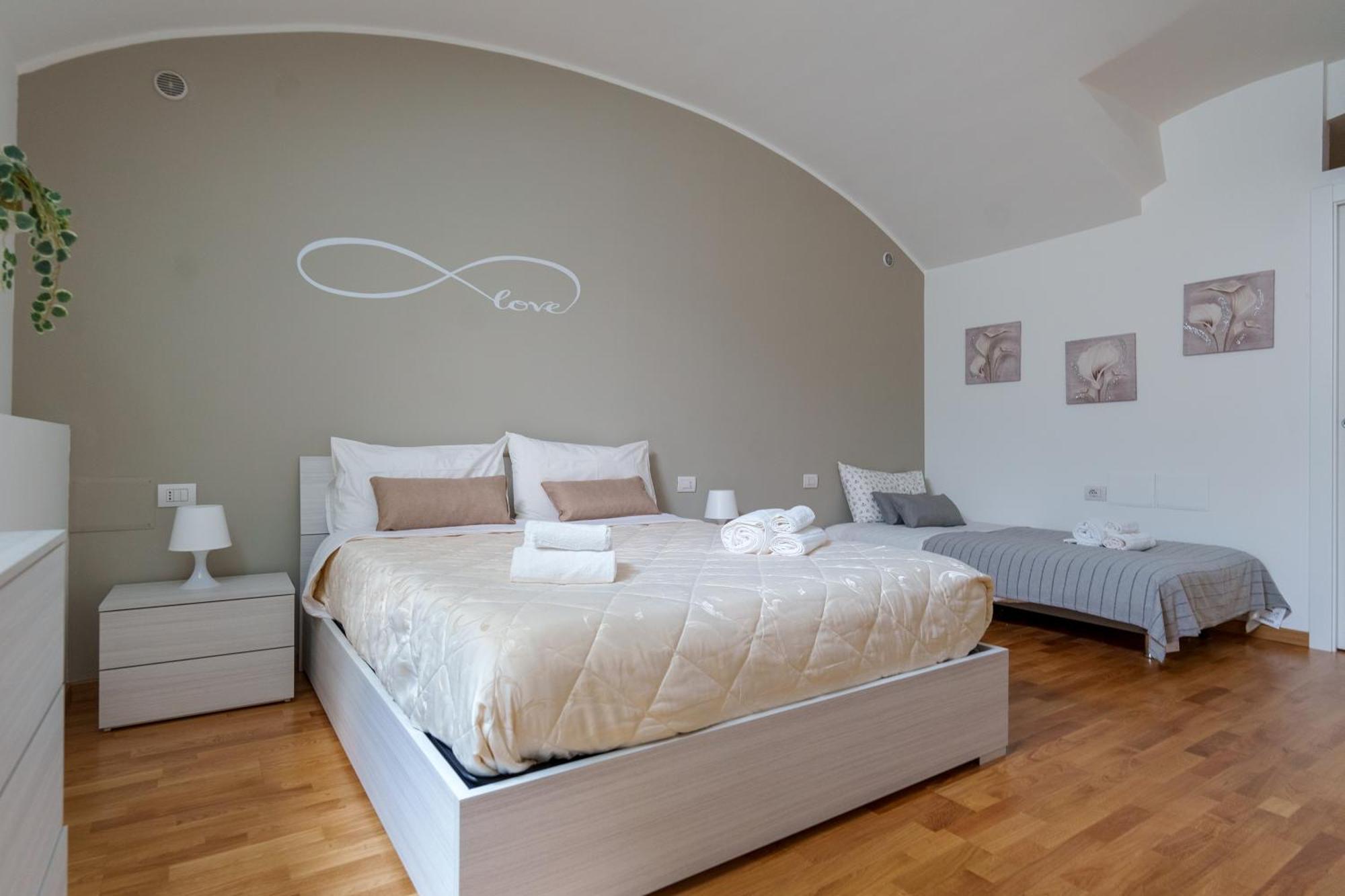Centro Storico Duomo A 5 Minuti Love Suite Wifi Netflix Milano Eksteriør bilde